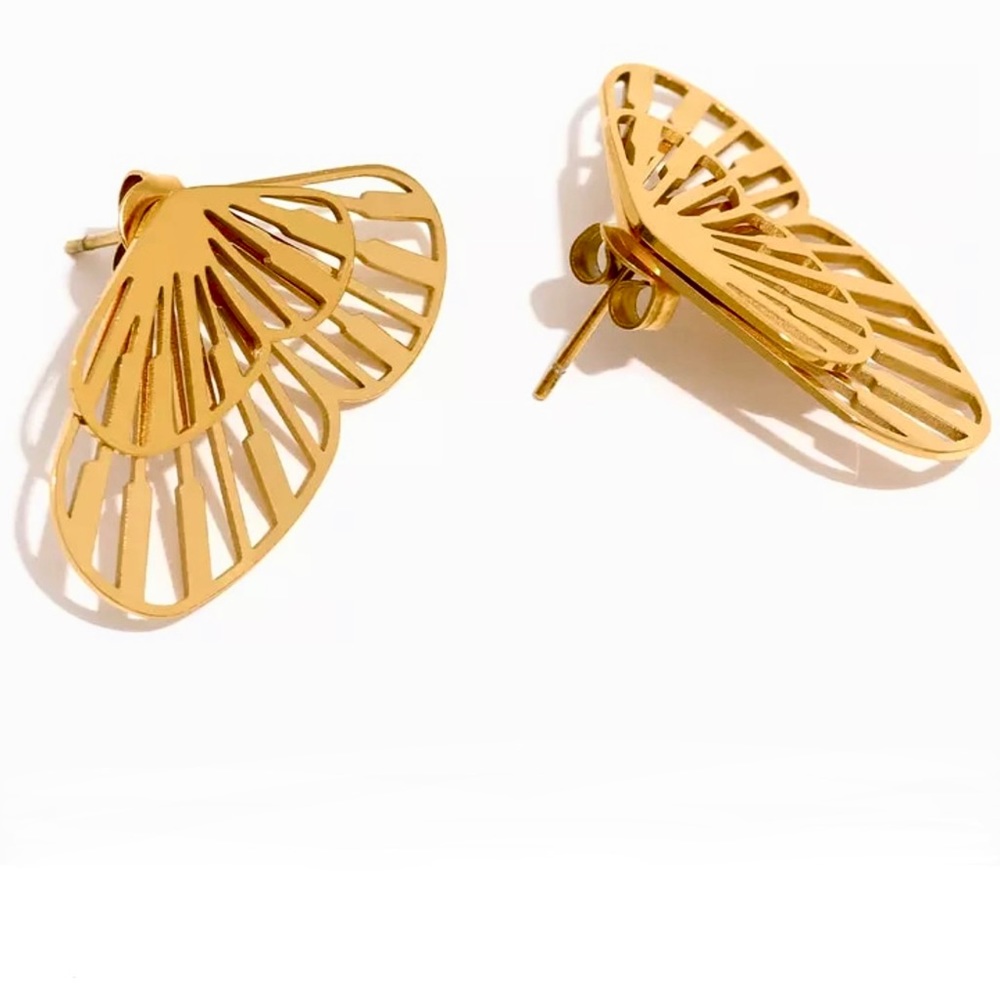 🆕 Dainty 18k Optical Illusion Butterfly Wing Earrings NWT